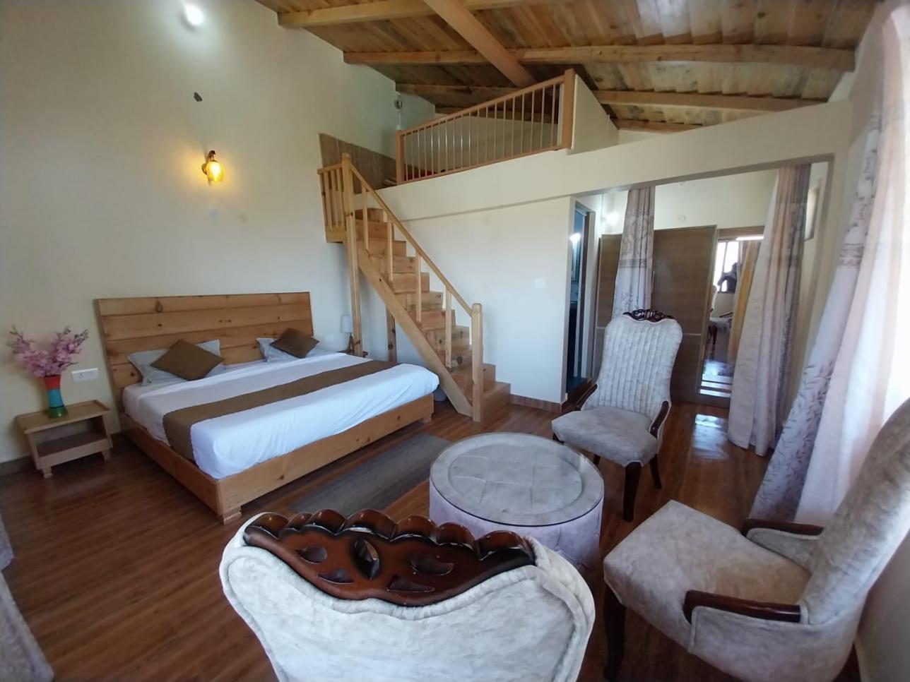 Anmol Paradise Hotel Mukteshwar Bagian luar foto